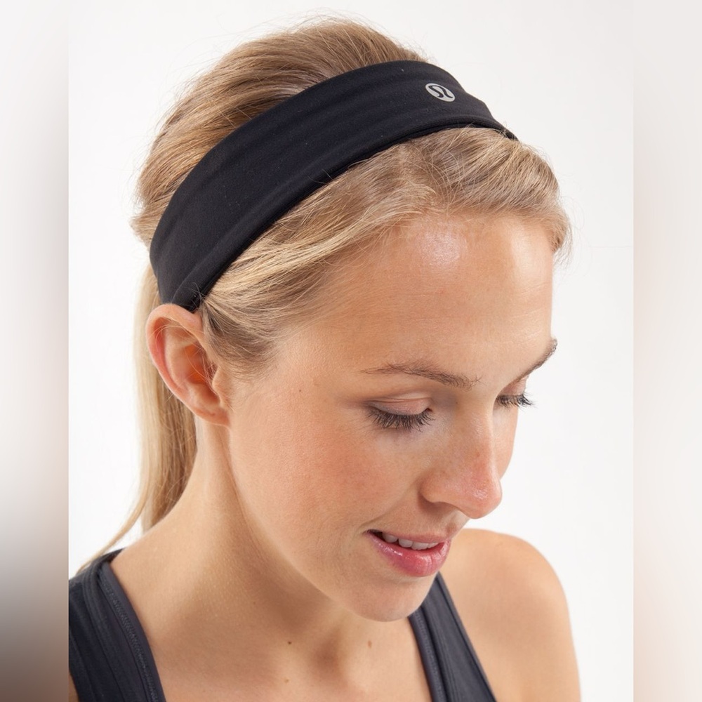 lululemon athletica Slipless Black Headband EUC